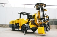 Carreta de Perfuração Hidráulica com Troca Automática de Barras, HT71