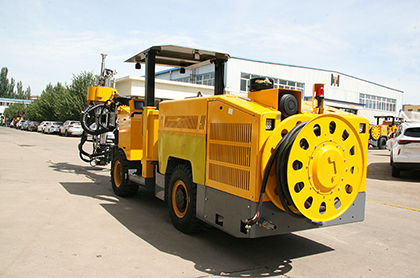 Carreta Hidráulica de Fixação, HT92-D (Altura da seção transversal: 2.8m)