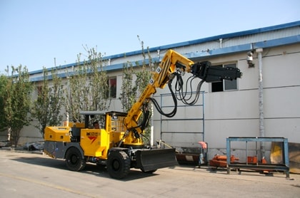 Escalador Subterrâneo HT65